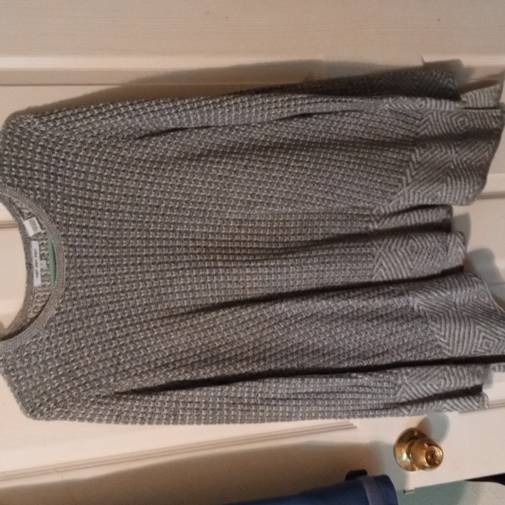 Gray sweater